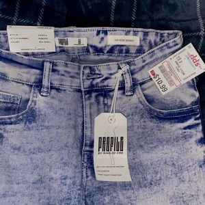 Blue/White skinny jeans